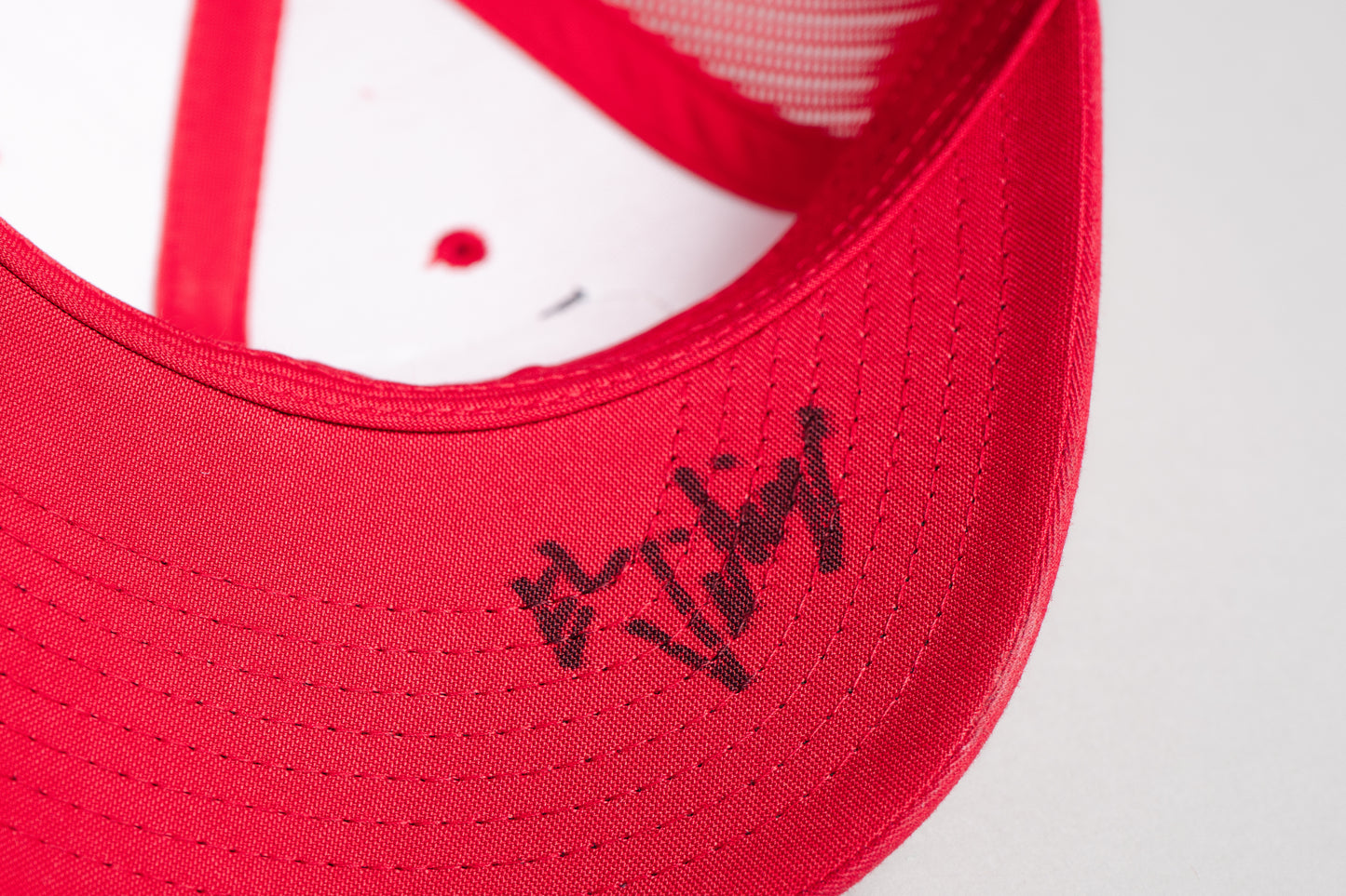 Gorra Live Free (Roja) - Curva