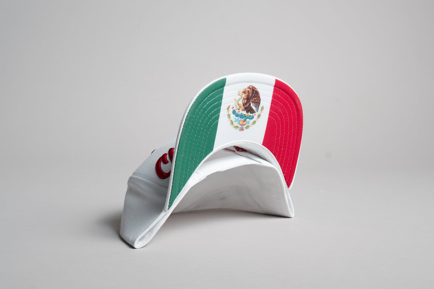 Gorra Chingonsote Cursiva (Blanco/Rojo)