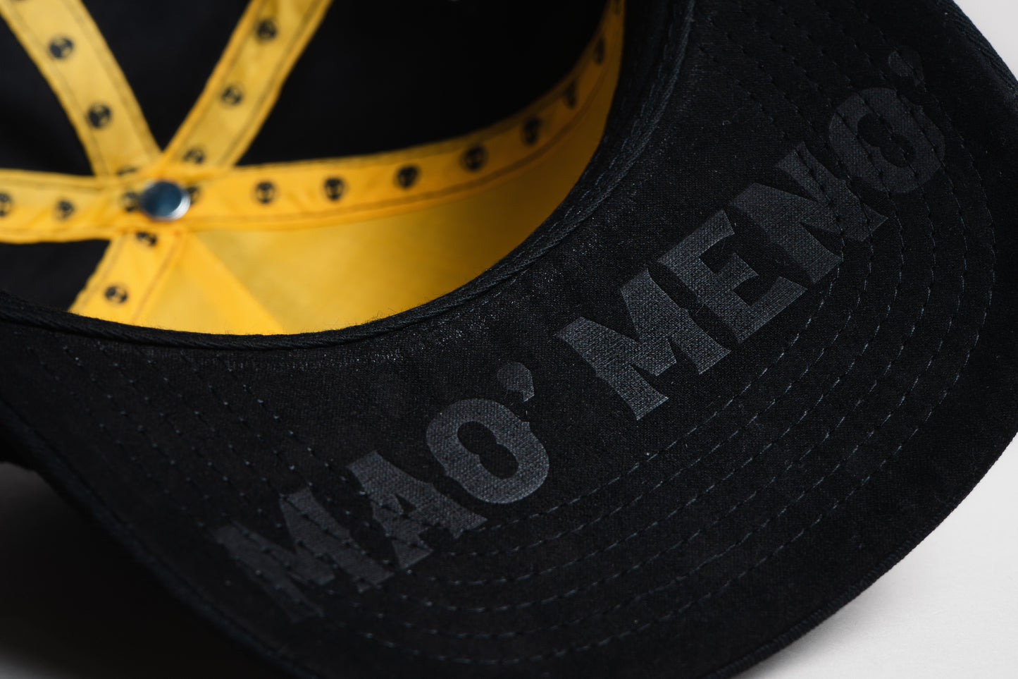 Gorra mao' meno' Oro