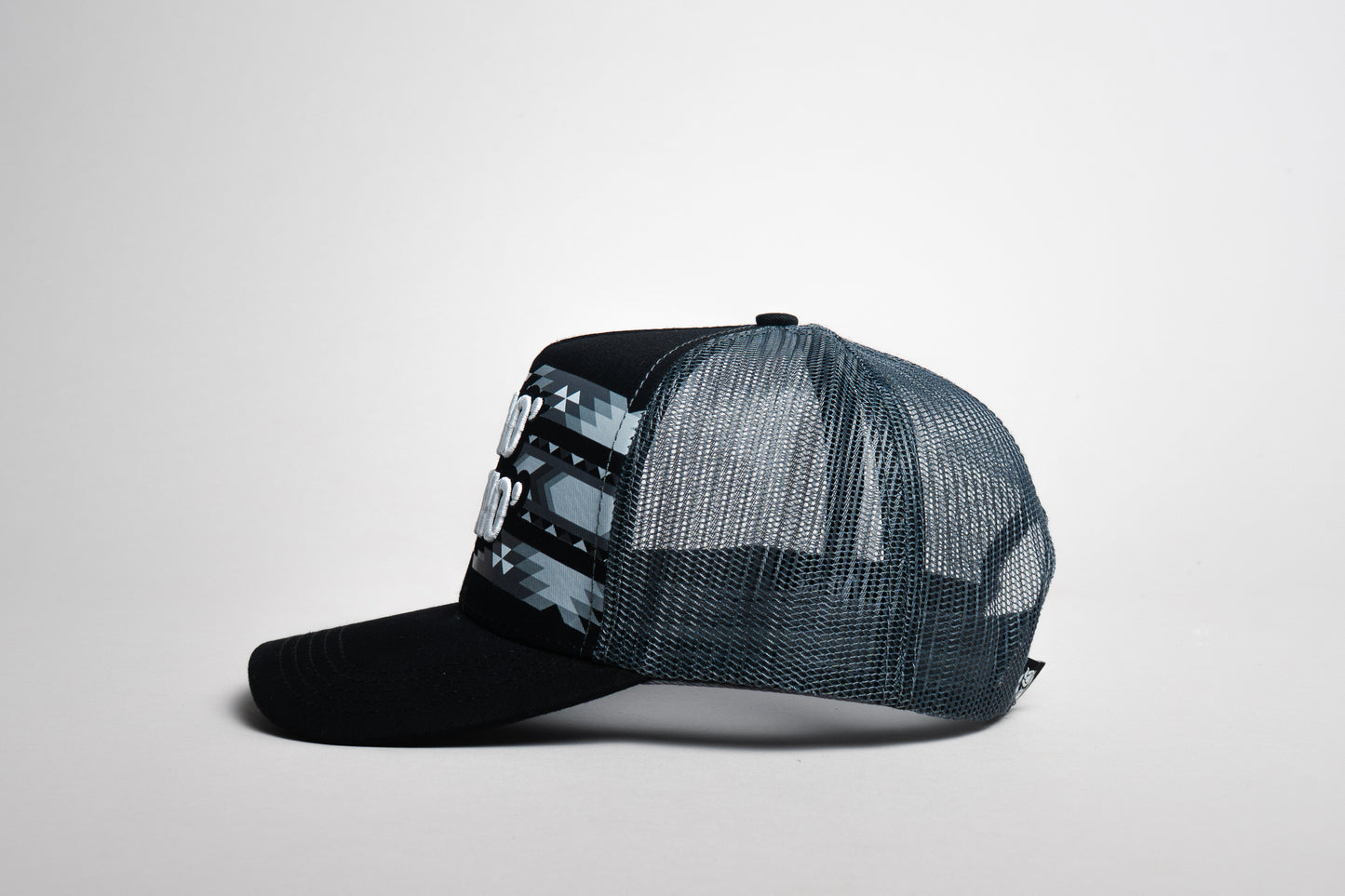 Gorra mao meno tribal negra