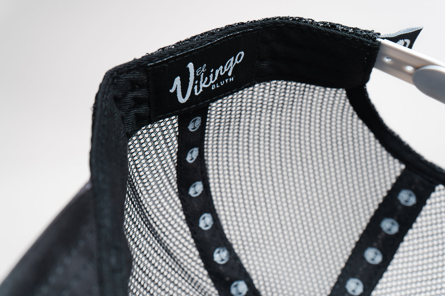 Gorra El Vikingo parche tribal carbon