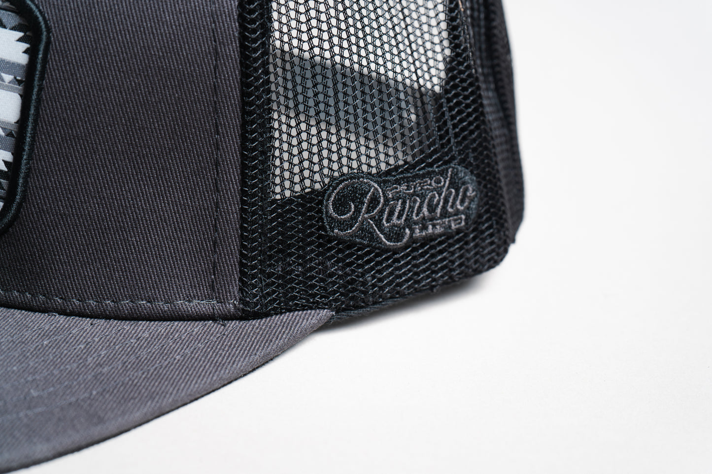 Gorra El Vikingo parche tribal carbon