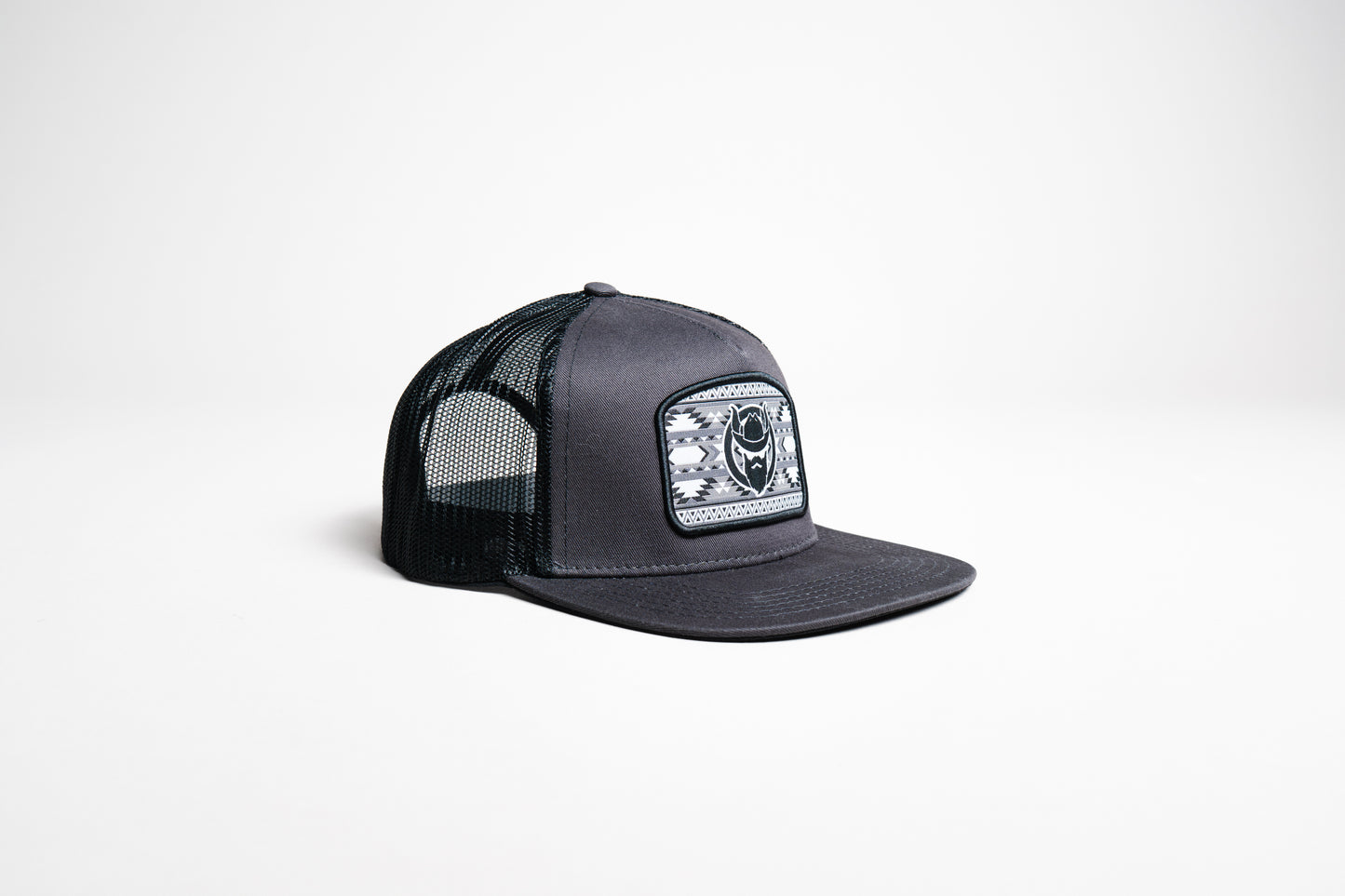 Gorra El Vikingo parche tribal carbon