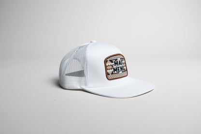 Gorra Mao meno parche tribal blanca