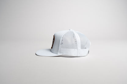 Gorra Mao meno parche tribal blanca